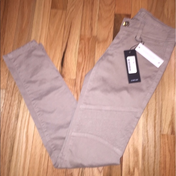 Harlow Motto Skinny Jeans  “Morton” - Picture 4 of 4